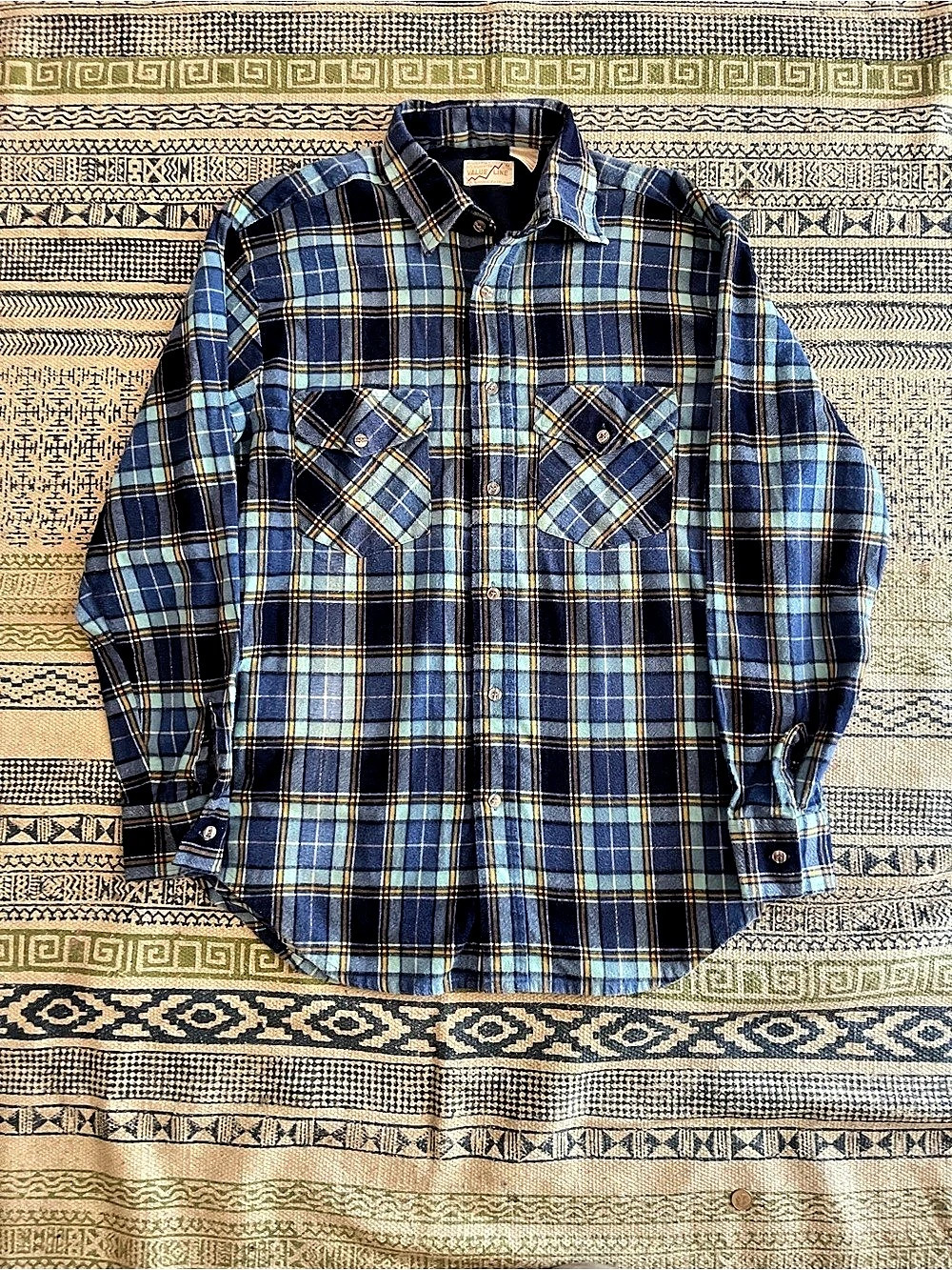 Value Line Men's Plaid Button Front Shirt in Blue & Green Like New
